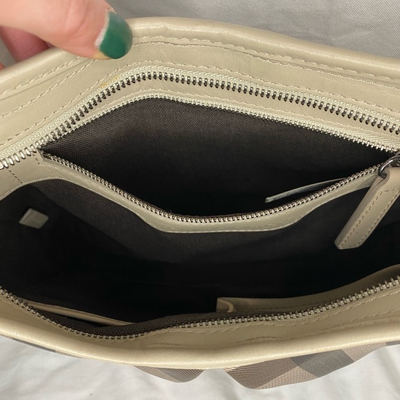 Burberry Smoked Check Hartham Shoulder Bag - Picture 9 of 12